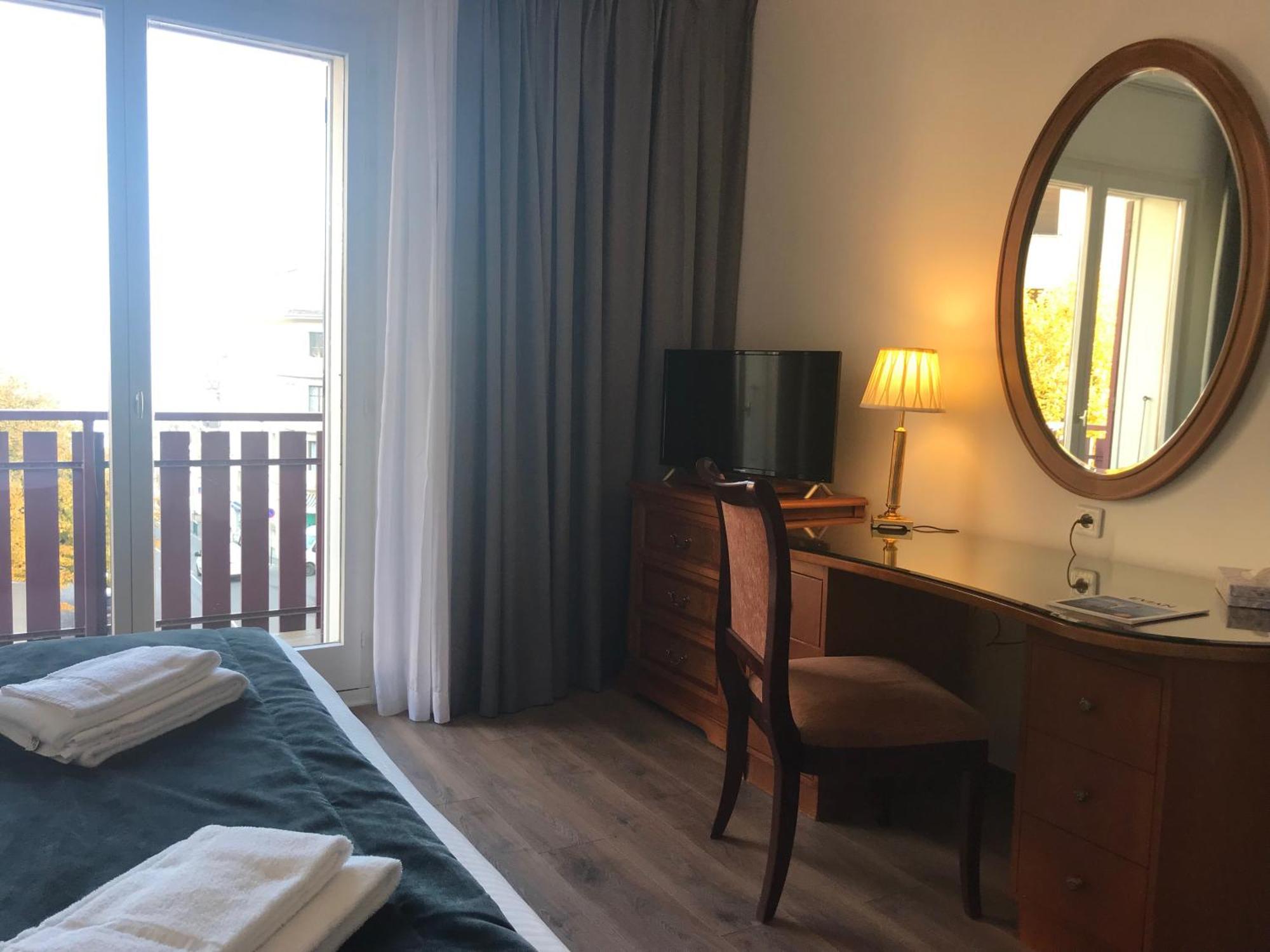 Hotel Le Bourgogne Évian-les-Bains Eksteriør billede