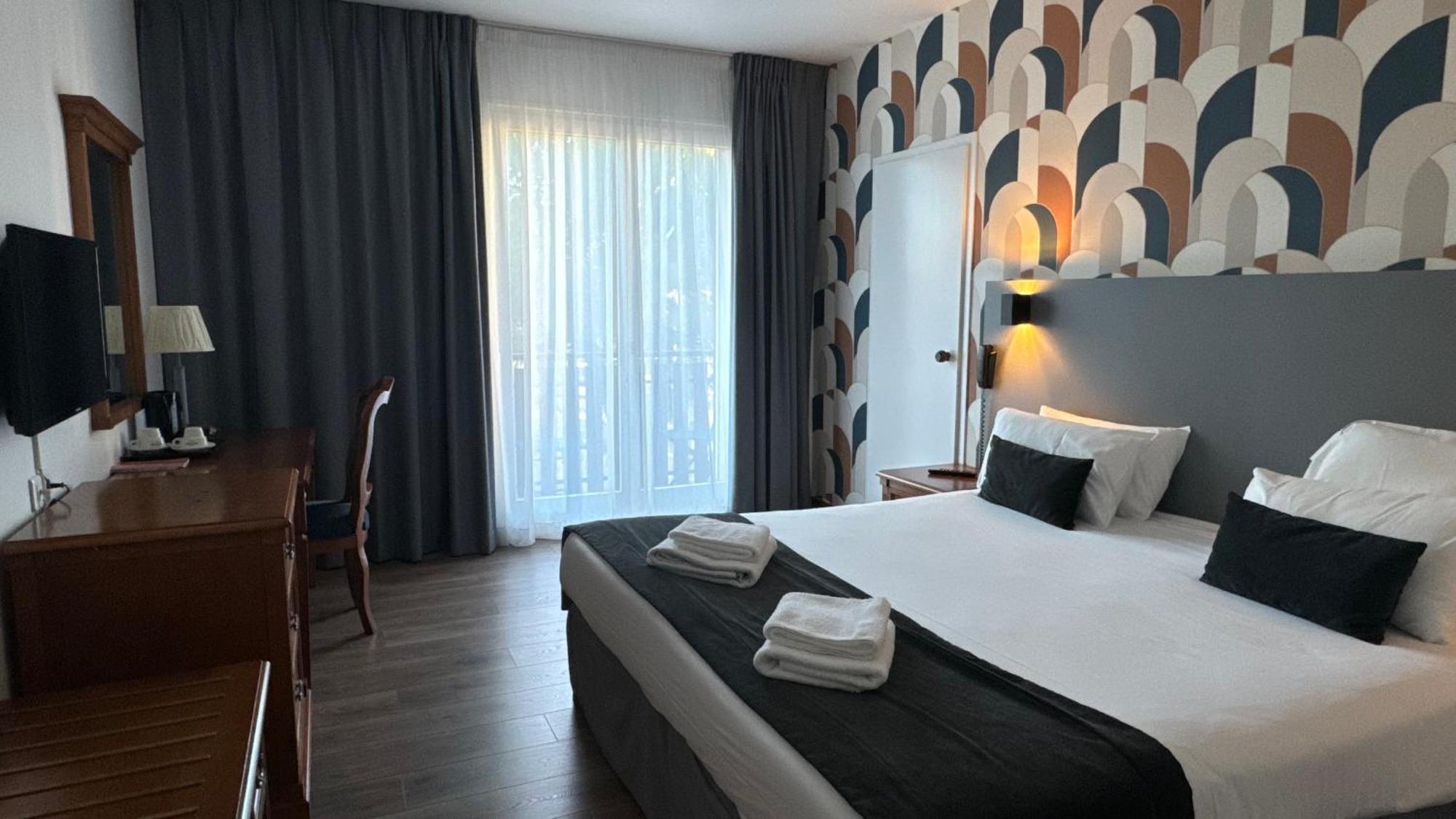 Hotel Le Bourgogne Évian-les-Bains Eksteriør billede