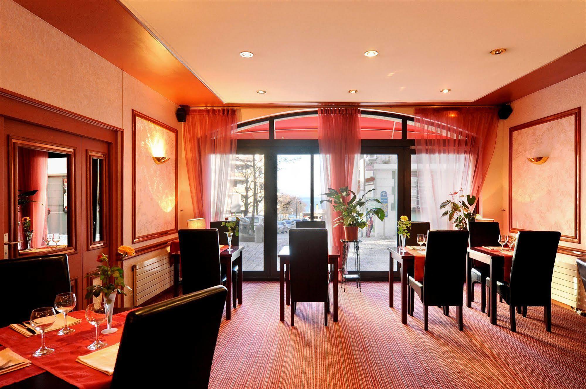 Hotel Le Bourgogne Évian-les-Bains Eksteriør billede