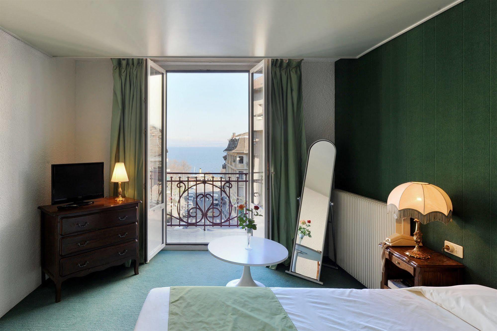 Hotel Le Bourgogne Évian-les-Bains Eksteriør billede